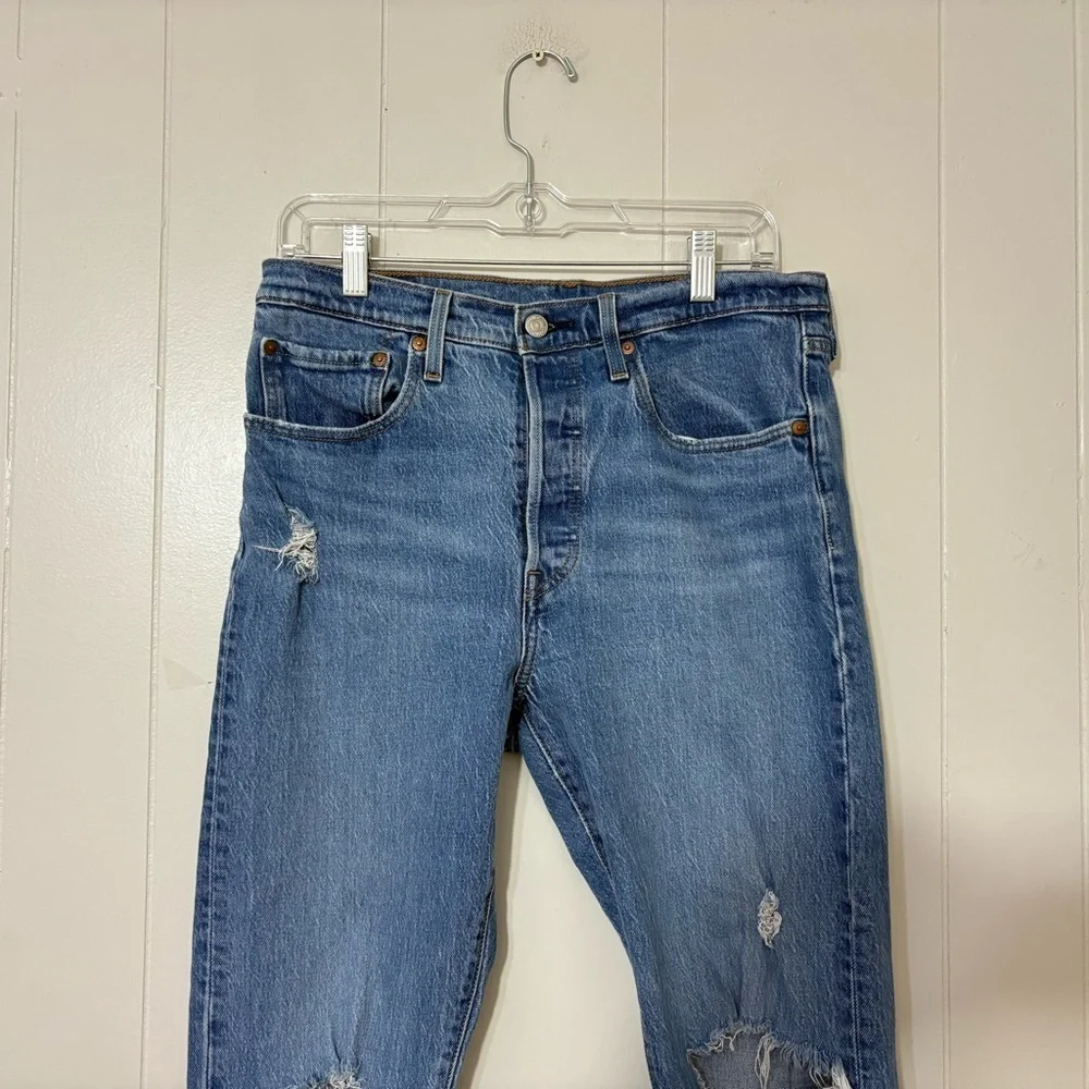 Levi’s 501 Original High Rise Straight Leg Distressed Jeans Women’s Size 30